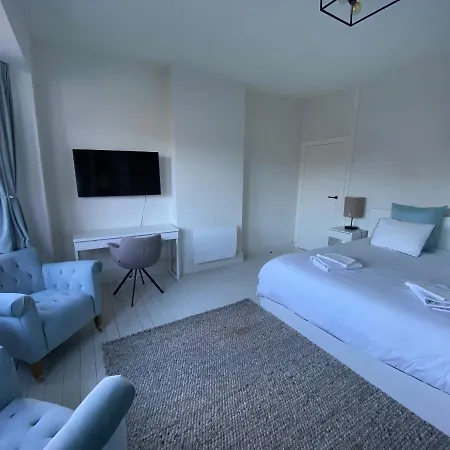 Instant Holiday home